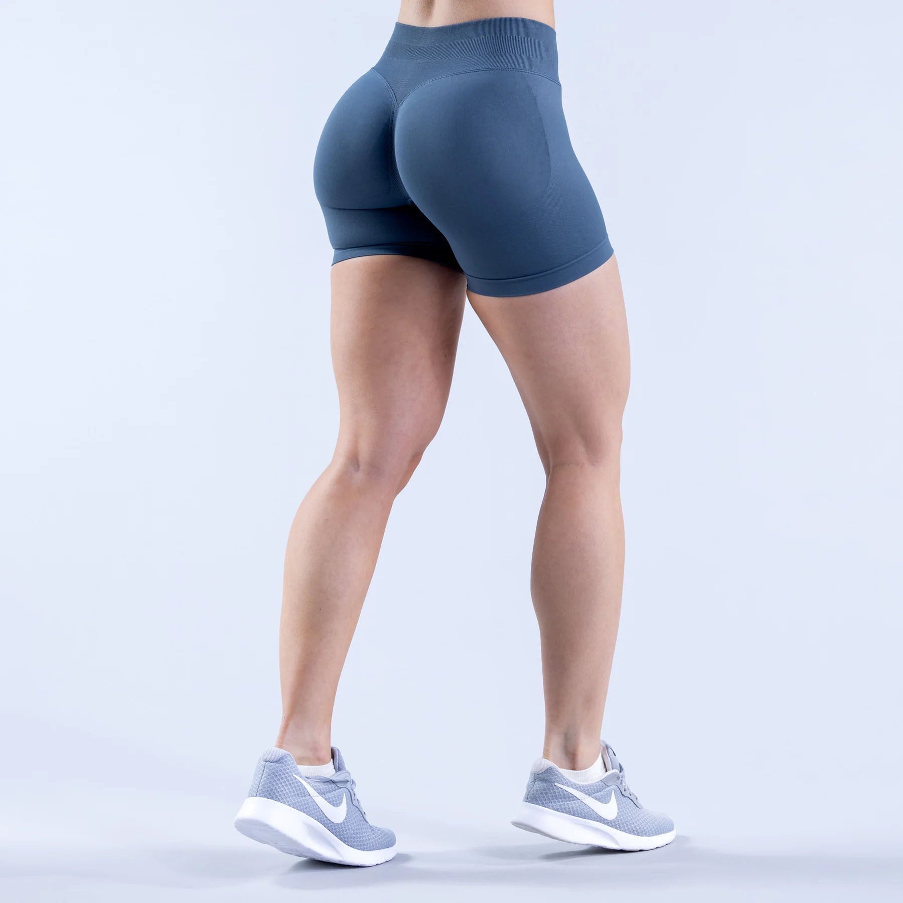 Women Seamless Yoga Shorts Breathable Fitness Wear